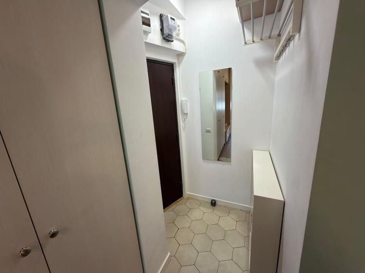 Garsoniera | Dorobanti | Complet utilată | Centrala proprie | 7' metrou - 9