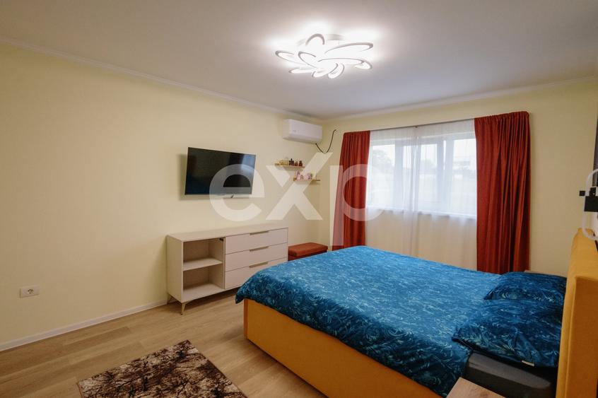 Casă individuală cu 4 camere cu Canalizare în Smeura