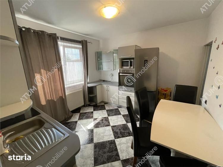 Apartament cu 3 camere decomandat, mobilat în Turnișor