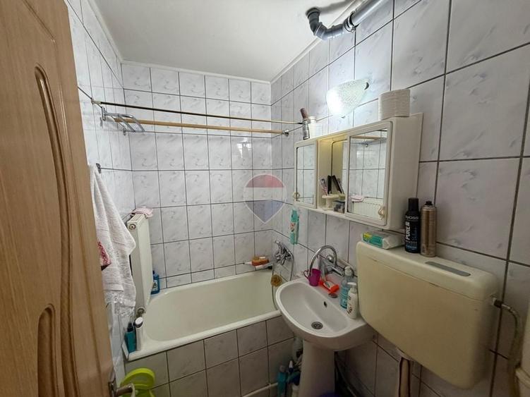 Apartament cu 2 camere în Săsar