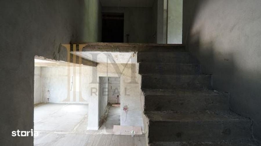 Casă cu 4 camere cu Teren 500 Mp în Răzvad
