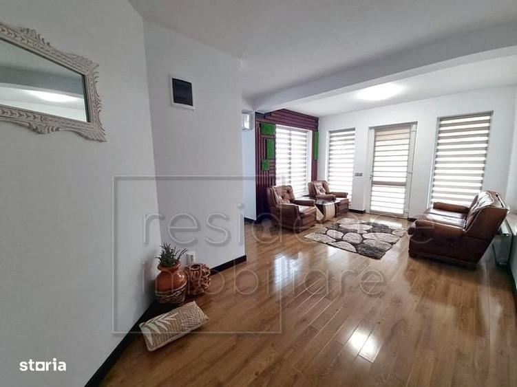 Casă cu 4 camere decomandat în Europa