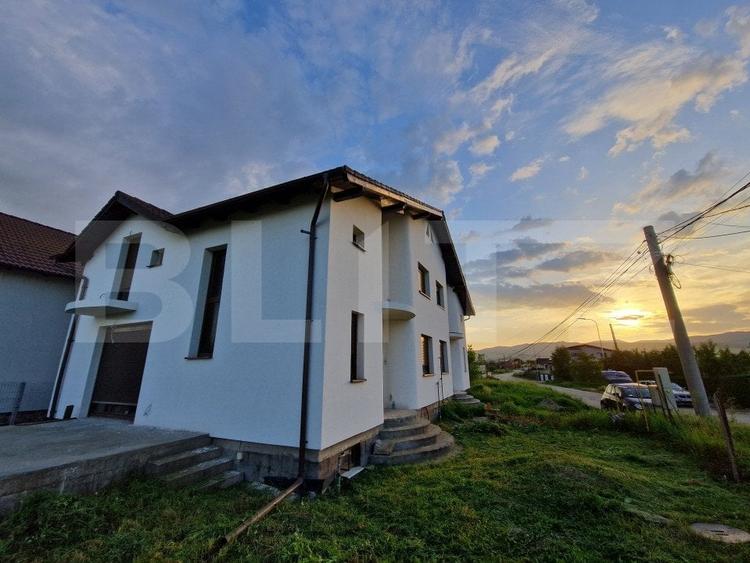 Duplex cu 4 camere cu Teren 300 Mp în Partoș