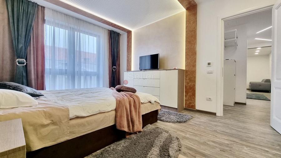 Apartament cu 3 camere decomandat în Brașovul Vechi