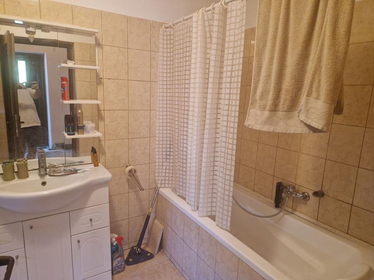 Casă cu 3 camere în Nazarcea