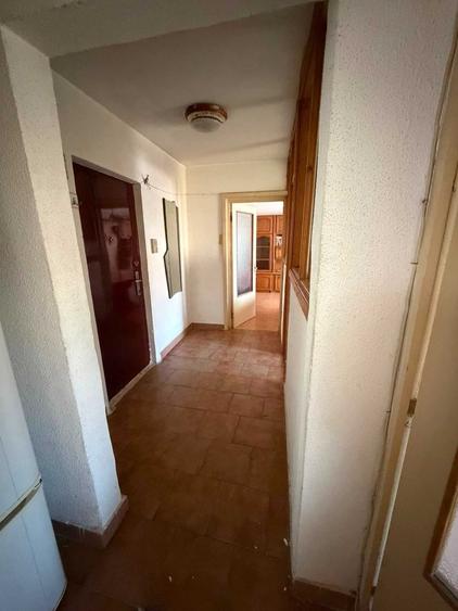 Apartament cu 2 camere decomandat în Gura Văii