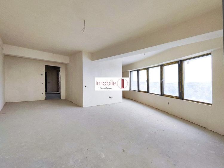 Penthouse cu 4 camere decomandat în Mănăștur