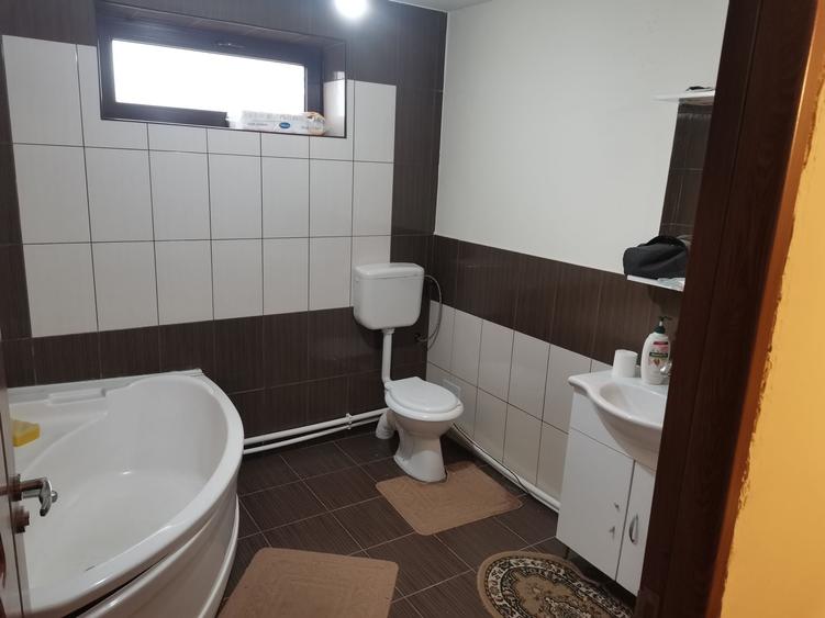 Casă cu 4 camere în Plosca
