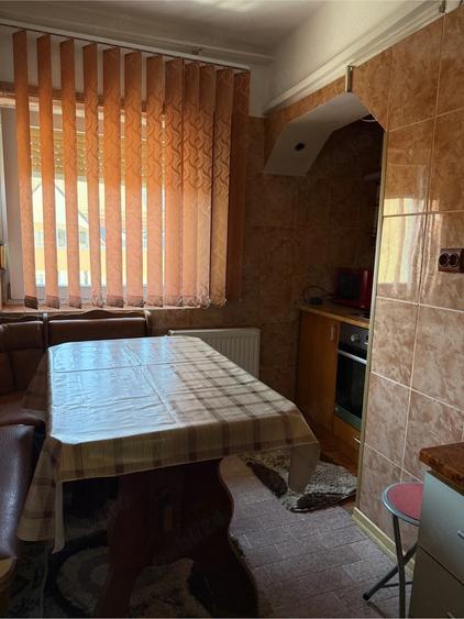 Apartament cu 2 camere decomandat în Victoria