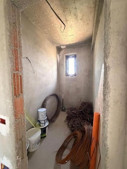 Casă individuală cu 8 camere cu Canalizare în Rahova