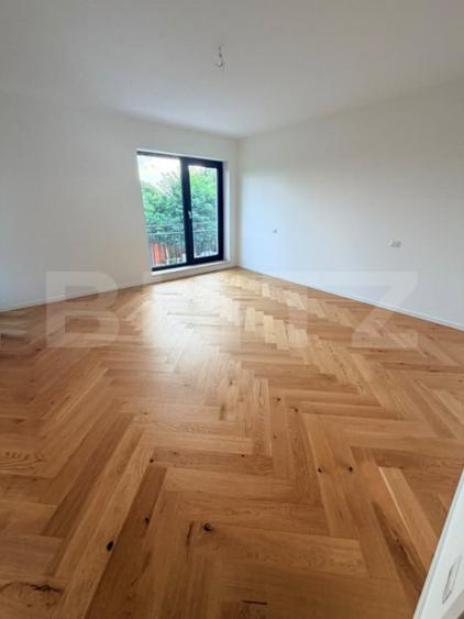 Casă cu 5 camere cu Teren 1000 Mp în Bod