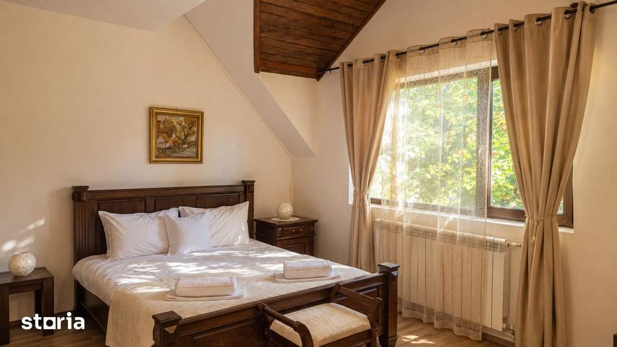 Casă cu 6 camere cu Teren 4800 Mp în Central