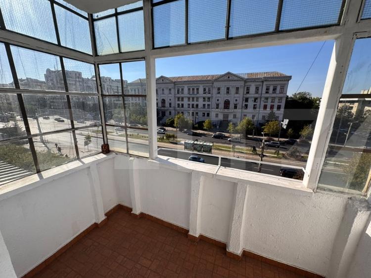 Apartament cu 3 camere decomandat, mobilat în Ultracentral