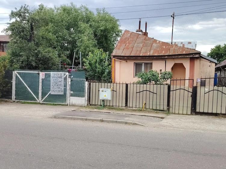 Teren de 1050 mp, în Bucov