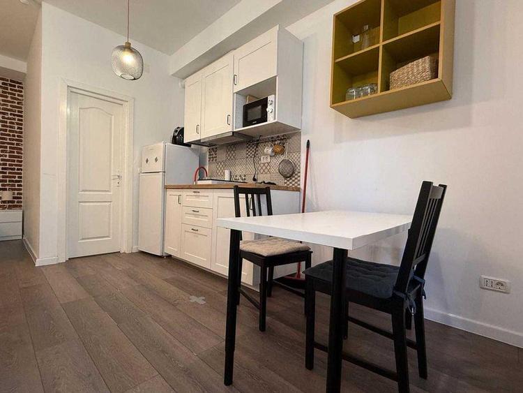 Apartament cu 2 camere decomandat în Centru Civic