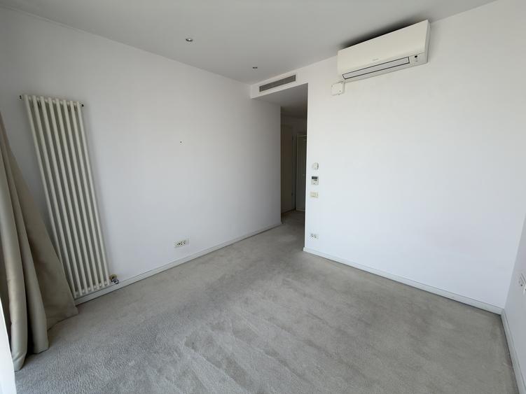 Apartament cu 3 camere decomandat în Universitate