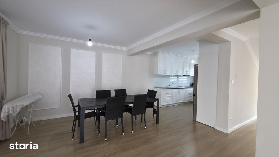 Casă cu 3 camere cu Teren 438 Mp în Centura