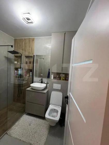 Casă cu Teren 468 Mp în Dezmir