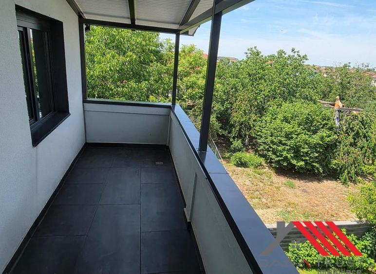 Penthouse cu 3 camere decomandat în Giroc
