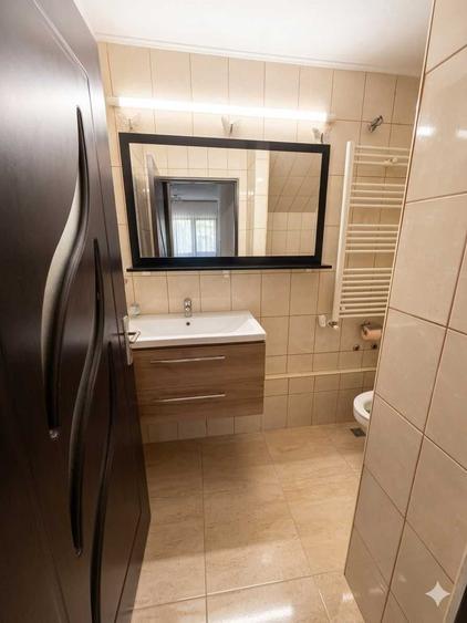 Casă cu 4 camere în Căzănești