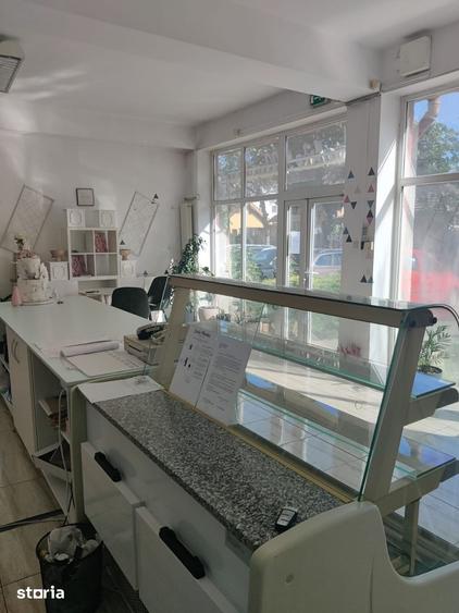 Spațiu comercial, de 180 mp, în Iosia