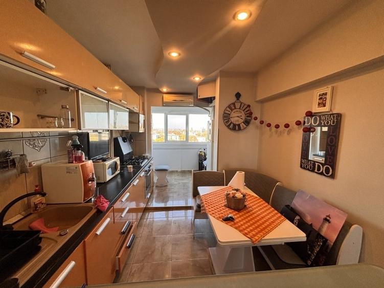 Apartament cu 3 camere decomandat în Pantelimon