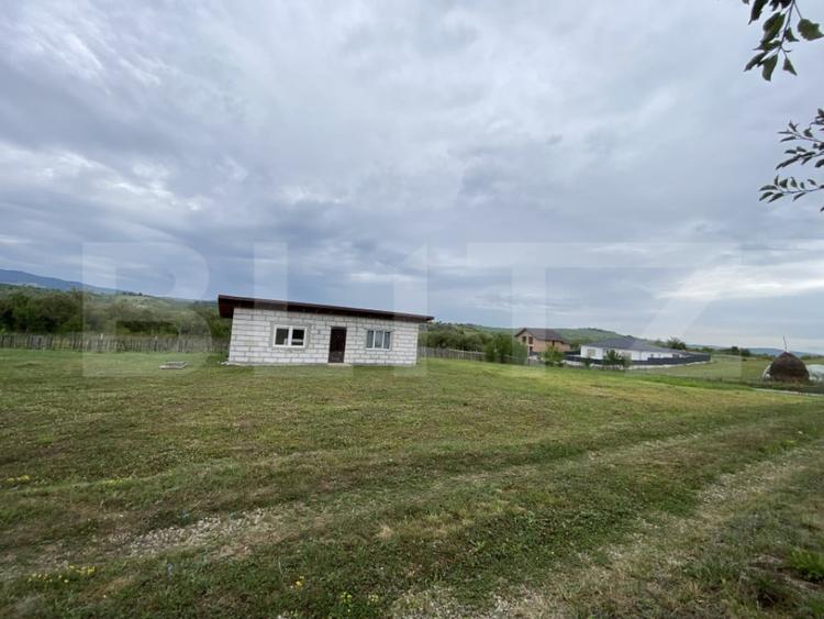 Casă cu 3 camere cu Teren 1500 Mp în Dumitra