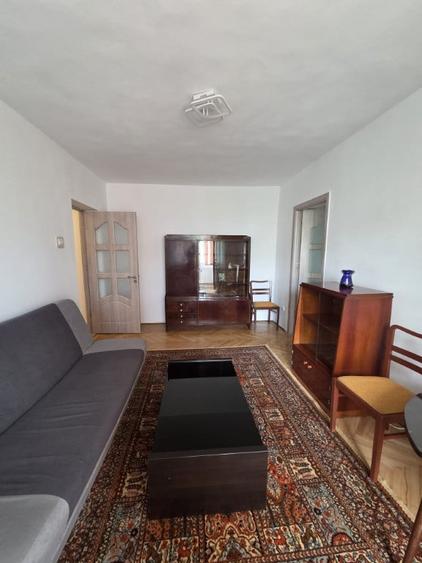 Apartament cu 2 camere semidecomandat în Bălcescu