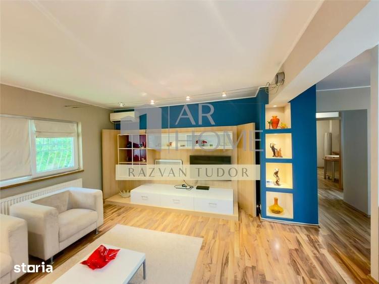 Apartament cu 3 camere decomandat în Democrației