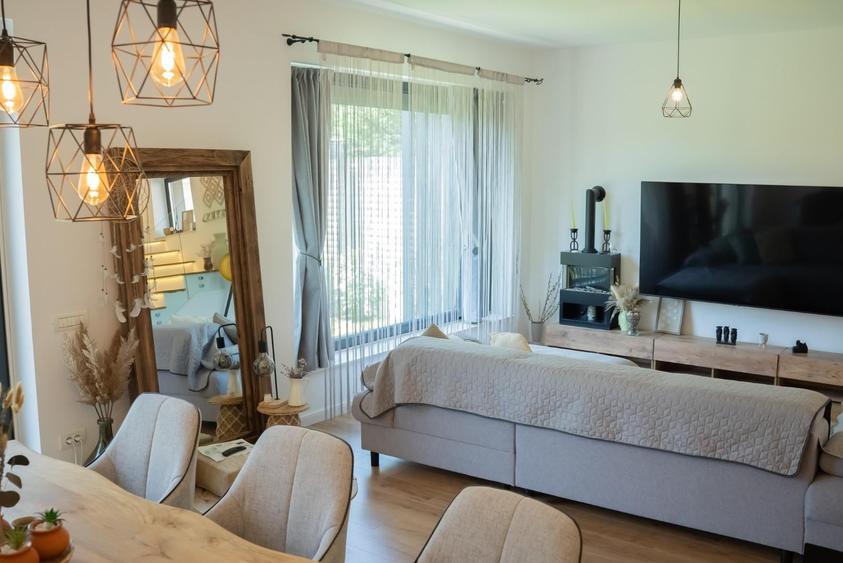 Casă cu 5 camere cu Teren 350 Mp în Tunari