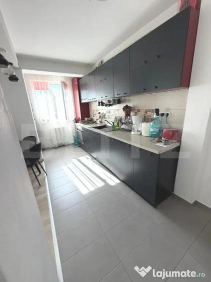 Apartament cu 2 camere semidecomandat în Obcini