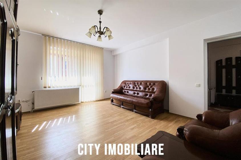 Apartament cu 2 camere decomandat, mobilat în Zorilor