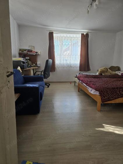 Casă cu 2 camere cu Teren 900 Mp în Covaci