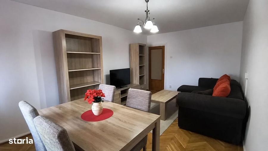 Apartament cu 4 camere decomandat în Kiseleff