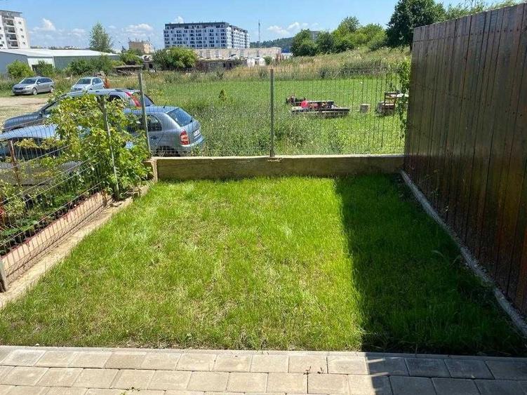 Apartament cu 3 camere în Florești