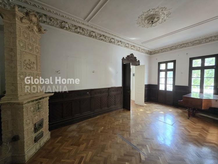 Casă individuală cu 5 camere cu Canalizare în Ultracentral