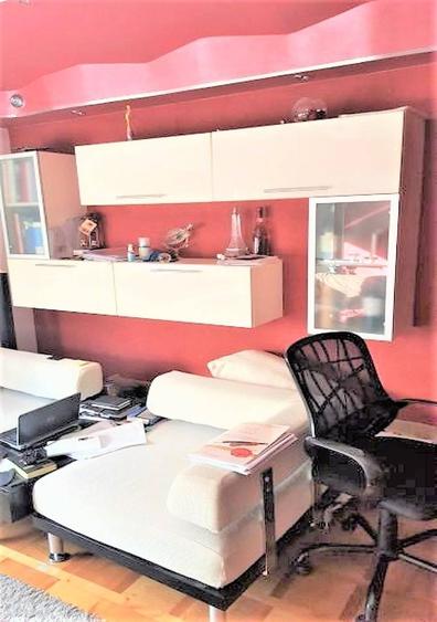 Apartament cu 4 camere decomandat în Bună Ziua
