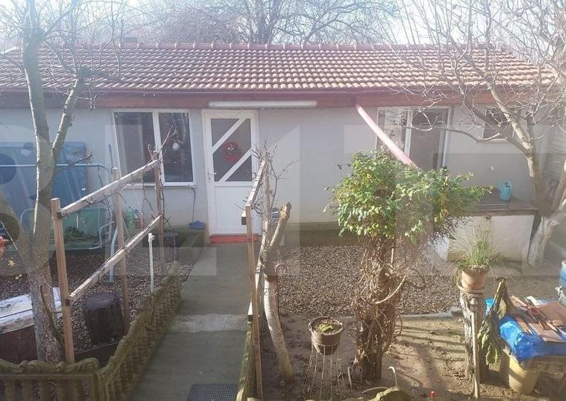 Casă individuală cu 5 camere cu Teren 250 Mp în Utvin
