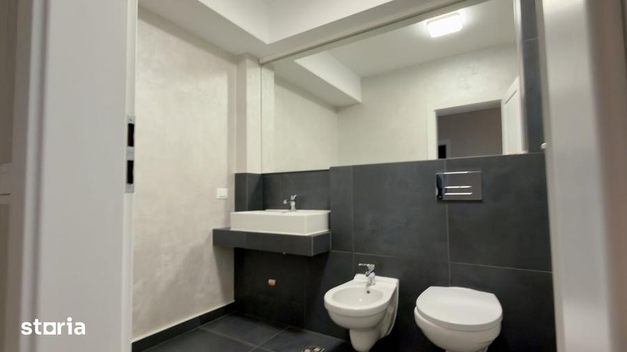 Apartament cu 4 camere în Valea Adâncă