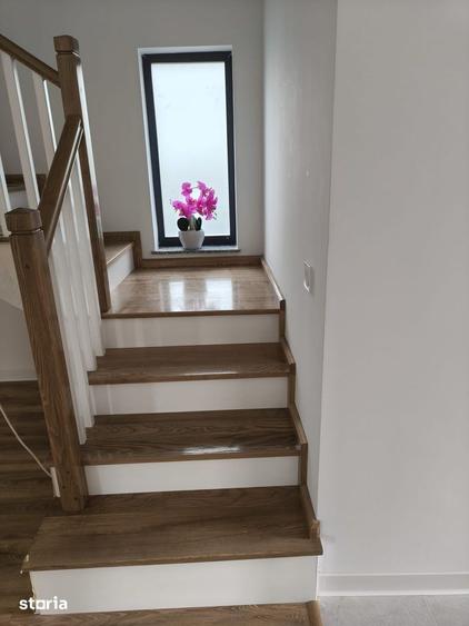 Casă cu 4 camere cu Teren 480 Mp în Bârnova