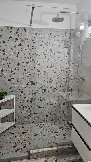 Apartament cu 2 camere semidecomandat în Pajura