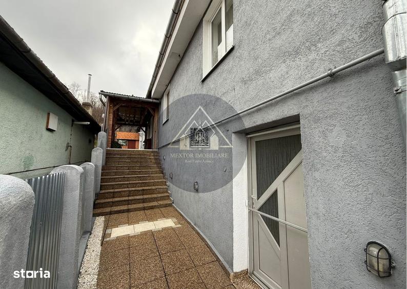 Casă cu 3 camere în Central