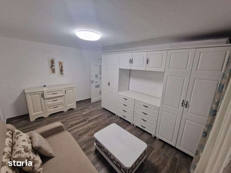 Apartament cu 3 camere, mobilat în Mioriței