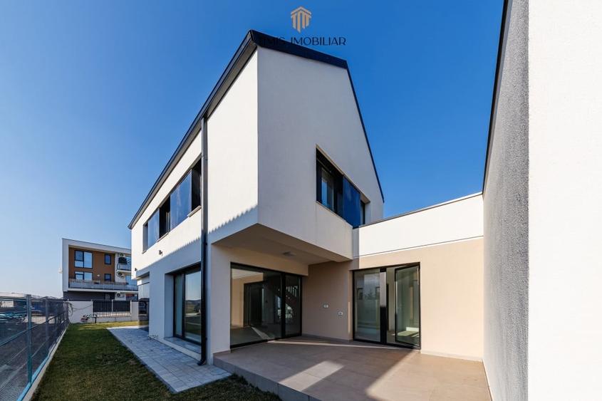 Duplex cu 4 camere cu Canalizare în Dumbrăvița