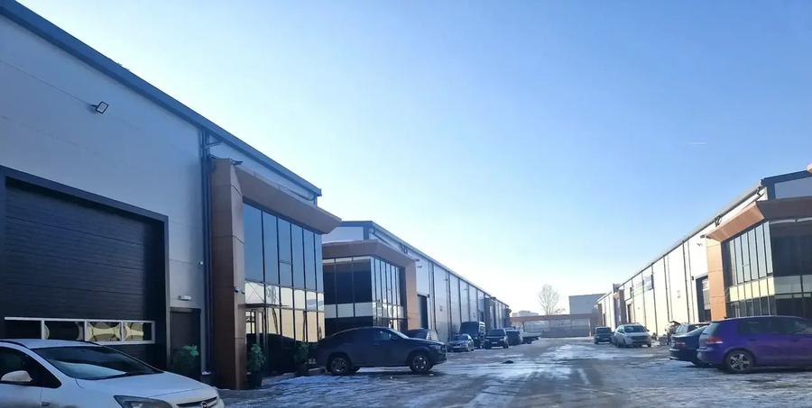 Spațiu industrial, de 574 mp, în Exterior Sud