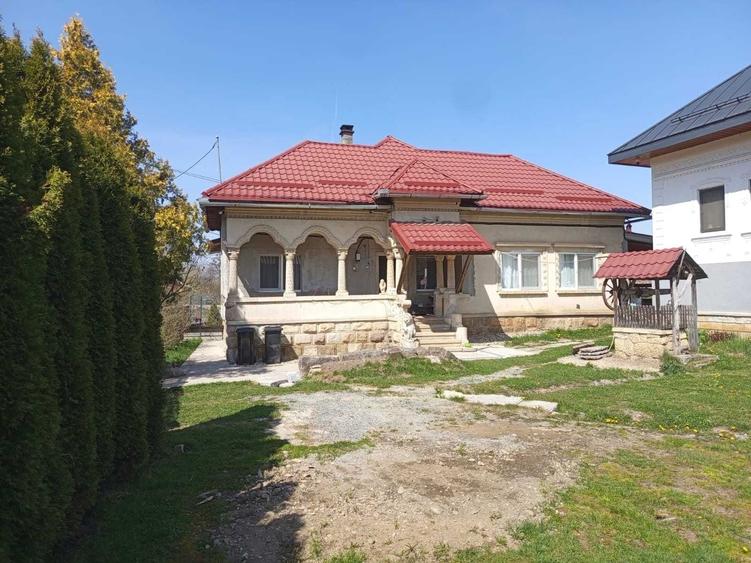 Casă cu 3 camere în Bughea de Sus