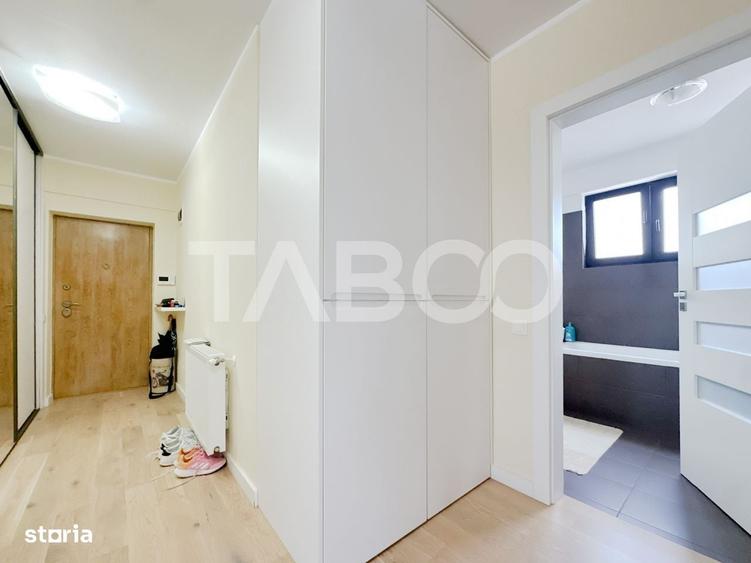 Apartament cu 4 camere semidecomandat în Europa