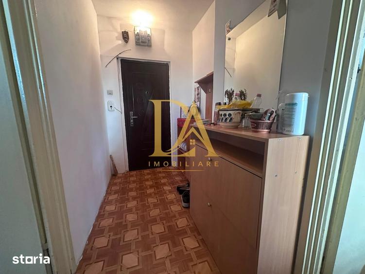 Apartament cu 2 camere semidecomandat în Dămăroaia