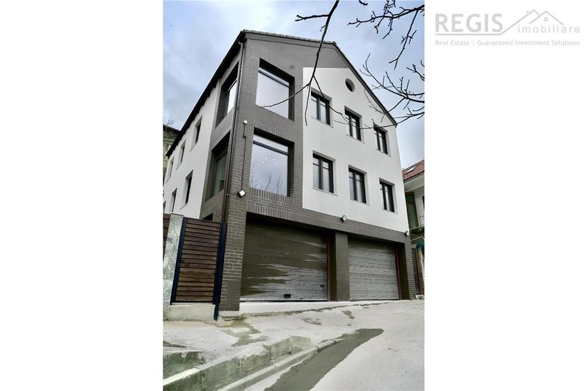 Apartament cu 2 camere, mobilat în Schei