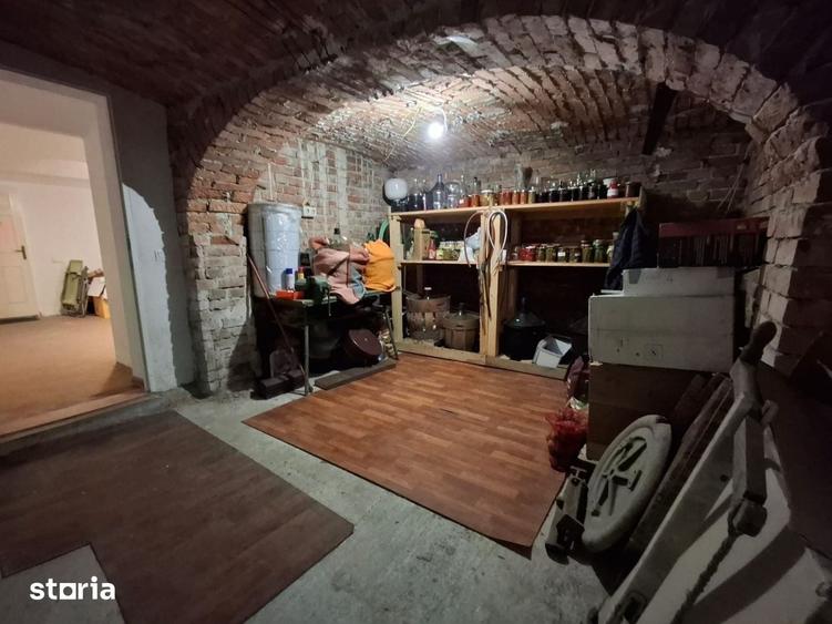 Casă cu 4 camere cu Teren 220 Mp în Șura Mică